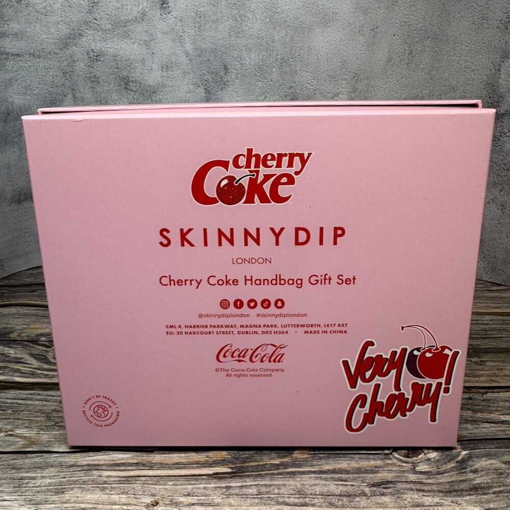 Skinnydip Cherry Coke Can Handbag Gift Set NWT - Picture 5 of 8